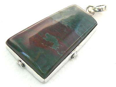 Design 1741: Green bloodstone pendants