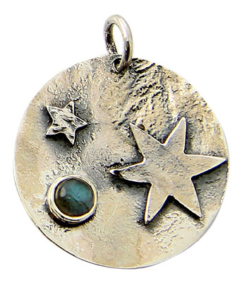 Design 21180: green labradorite pendants