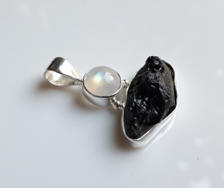 Design 22165: black,white moonstone pendants