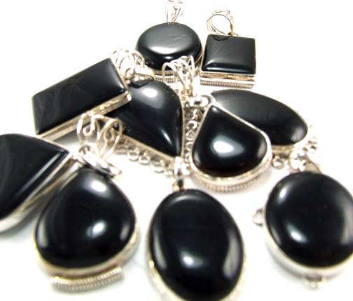 Design 5329: black onyx pendants