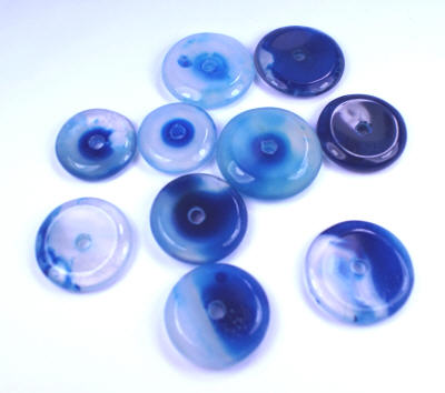 Design 7593: blue,white onyx donut pendants