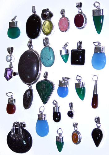 Design 7648: Blue, Purple, Green bulk lots pendants