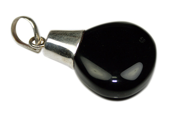 Design 8347: black onyx pendants