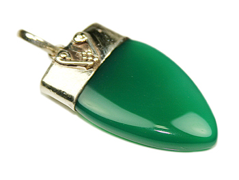 Design 8352: Green opalite pendants