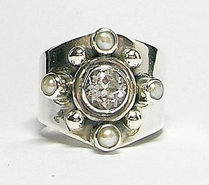 Design 1702: white white topaz rings