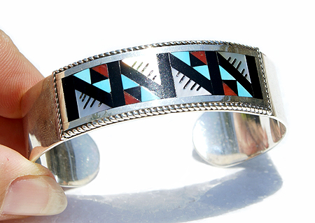 Design 11576: White, Red, Black multi-stone bracelets