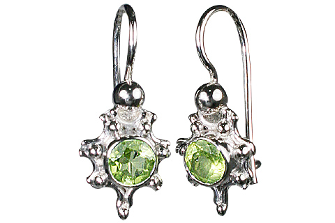 Design 10076: green peridot contemporary earrings