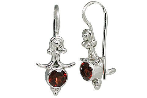 Design 11315: red garnet earrings