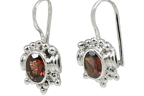 Design 11329: red garnet gothic-medieval earrings