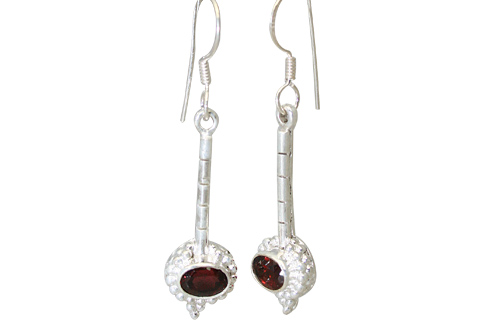Design 11372: red,white garnet earrings