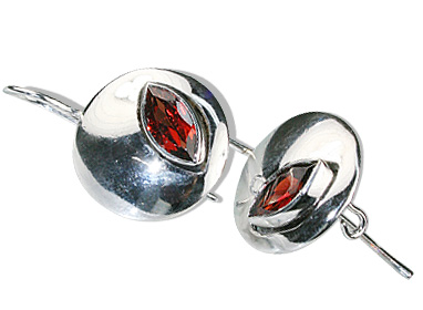 Design 12574: red garnet earrings