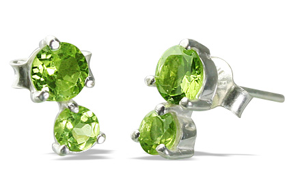 Design 12819: green peridot contemporary, post earrings