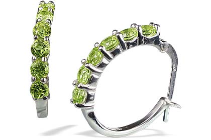Design 13118: green peridot contemporary earrings