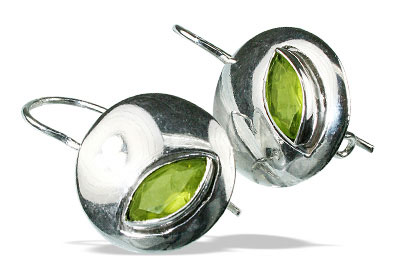 Design 13552: green peridot earrings