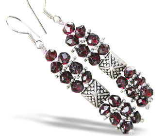 Design 15209: red garnet earrings