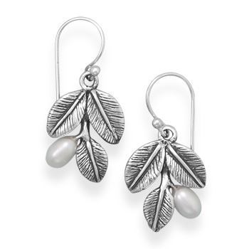 Design 21917: white pearl drop earrings
