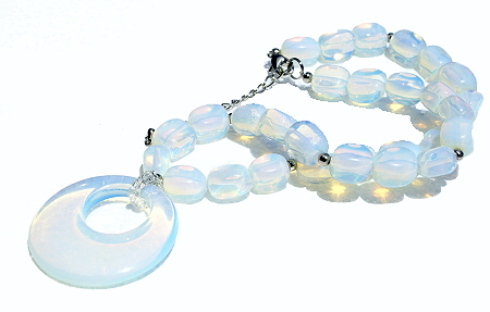Design 11254: blue,pink,white opalite chunky necklaces