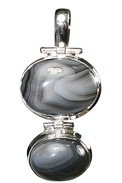 Design 10200: black,gray agate pendants