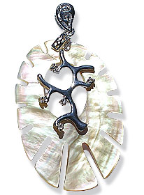 Design 15113: white mother-of-pearl leaf pendants