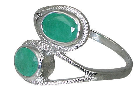 Design 10445: Green emerald rings
