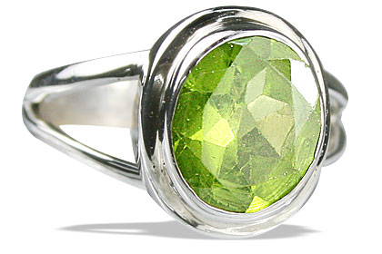 Design 14133: green peridot brides-maids rings