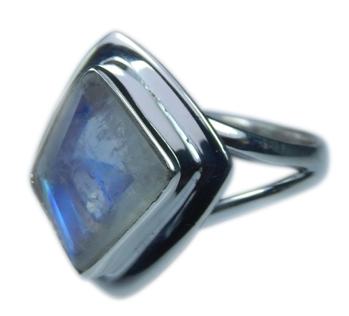 Design 21334: blue,white moonstone rings