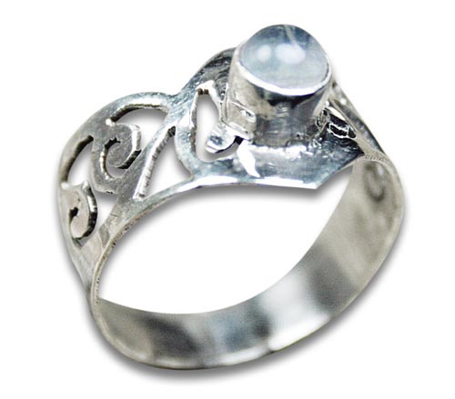 Design 8285: white moonstone rings