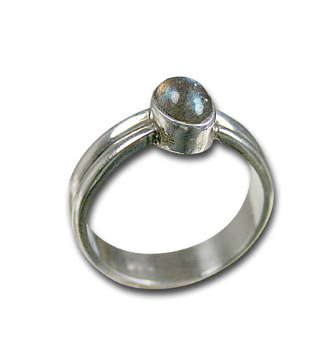 Design 8576: green labradorite rings