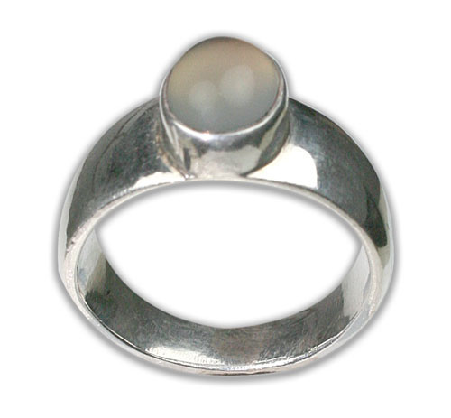 Design 8666: White moonstone rings