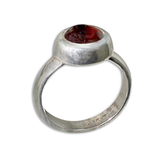 Design 8831: red garnet rings